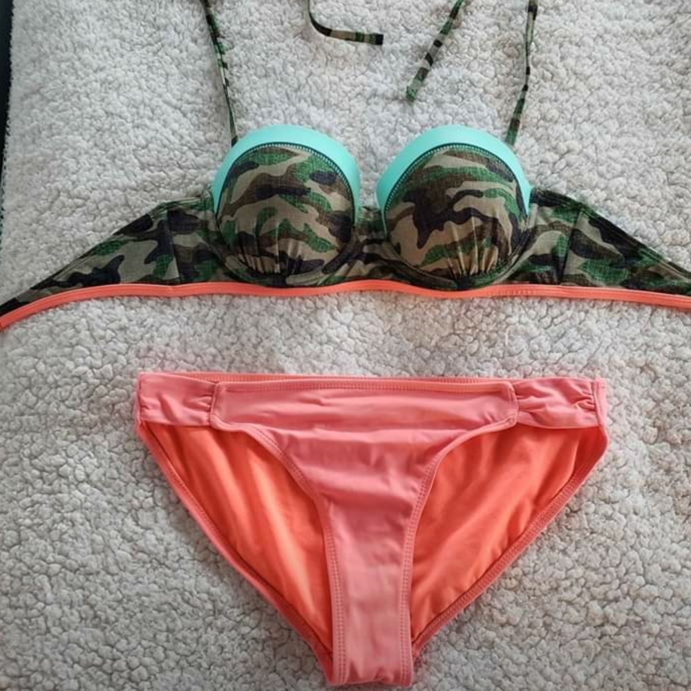 Camo bikini